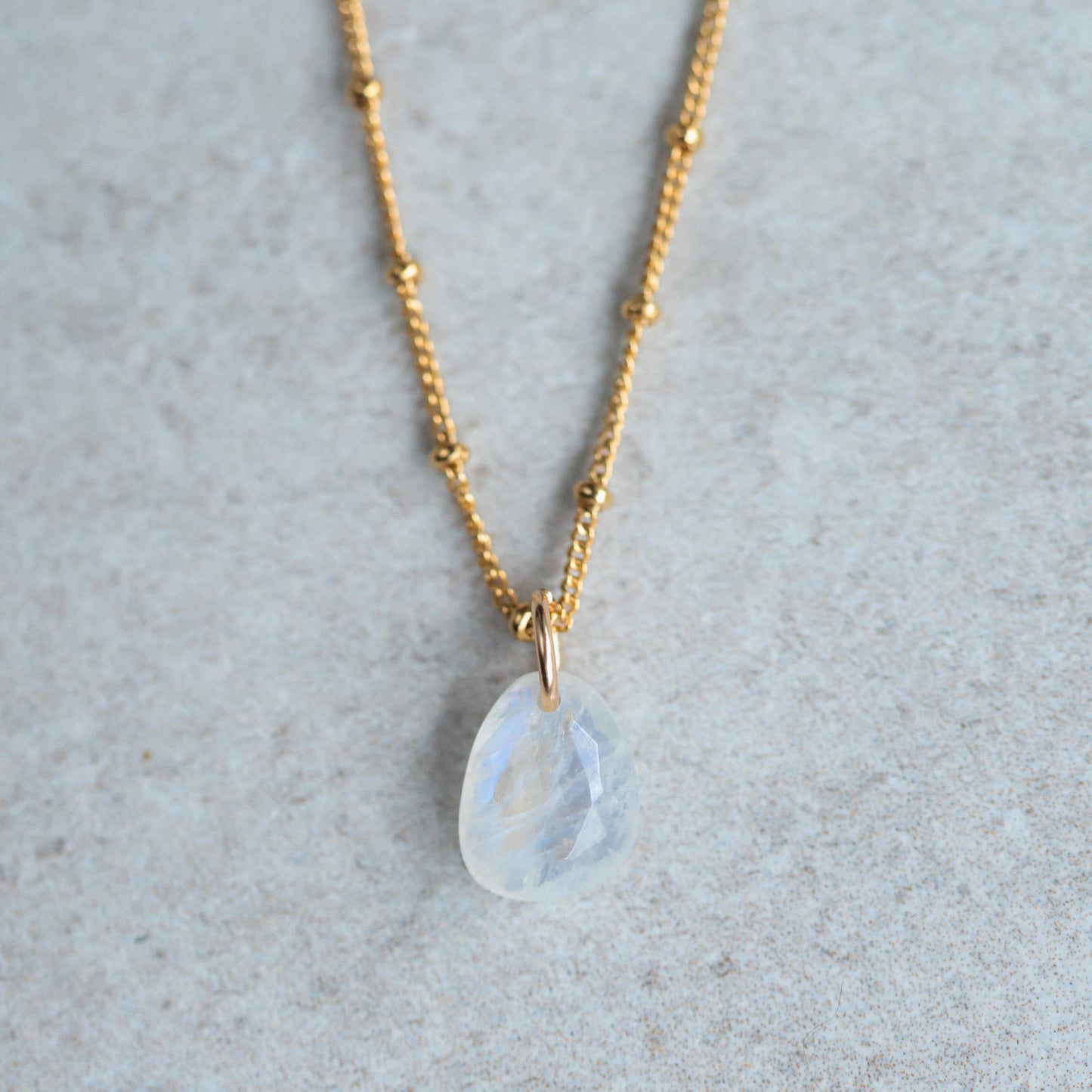 Rainbow moonstone pendant Necklace, Rainbow moonstone necklace, Genuine Rainbow moonstone Jewelry, flashy Rainbow moonstone necklace