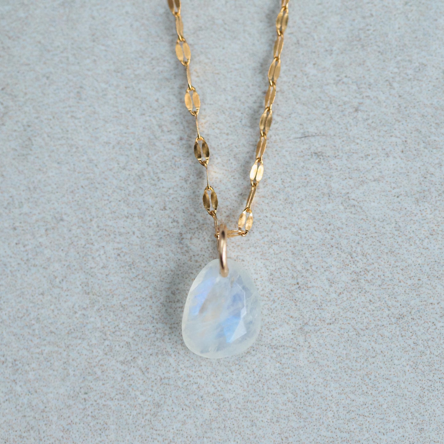 Rainbow moonstone pendant Necklace, Rainbow moonstone necklace, Genuine Rainbow moonstone Jewelry, flashy Rainbow moonstone necklace