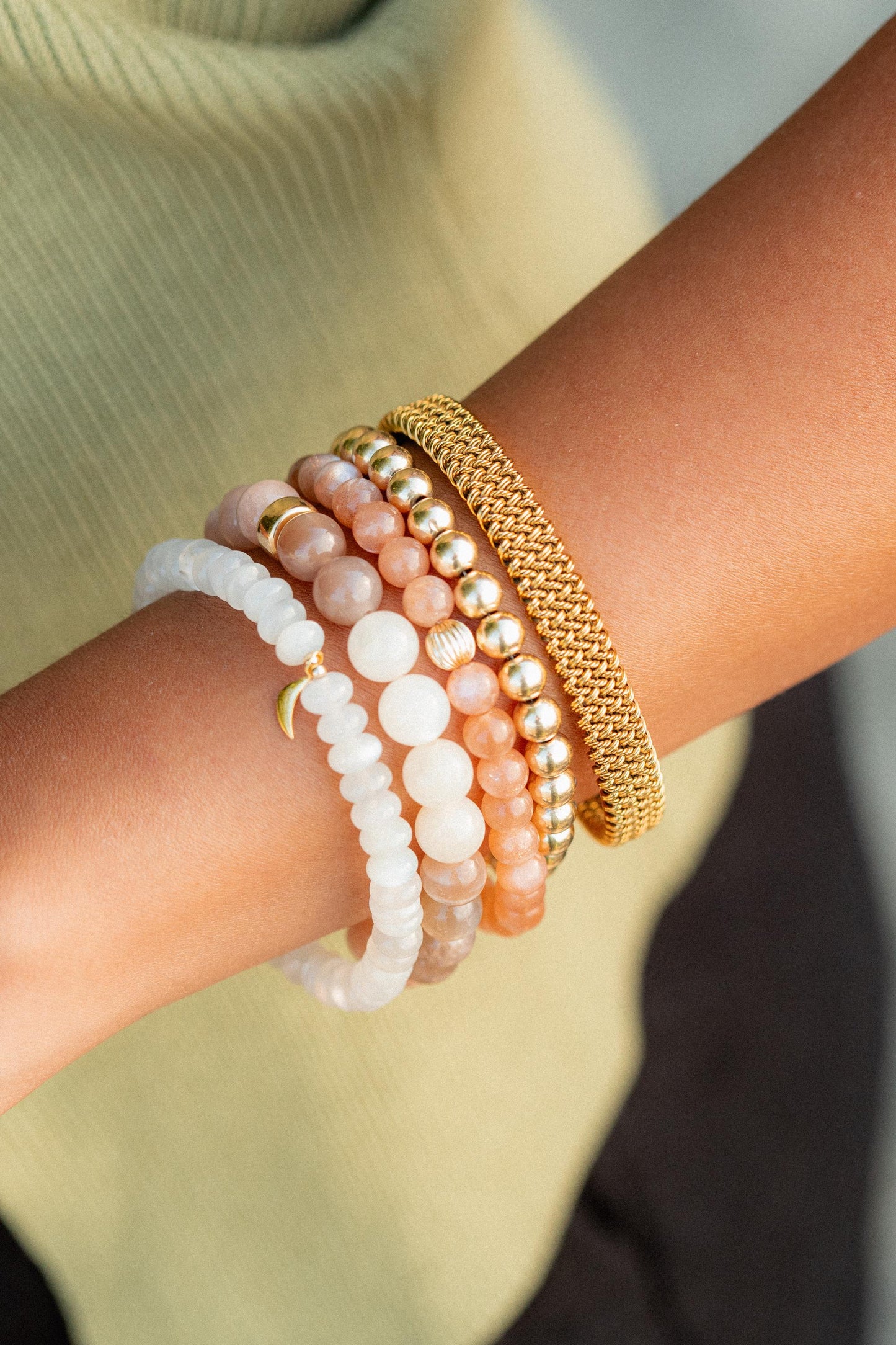 Peach Moonstone 6mm - 14K