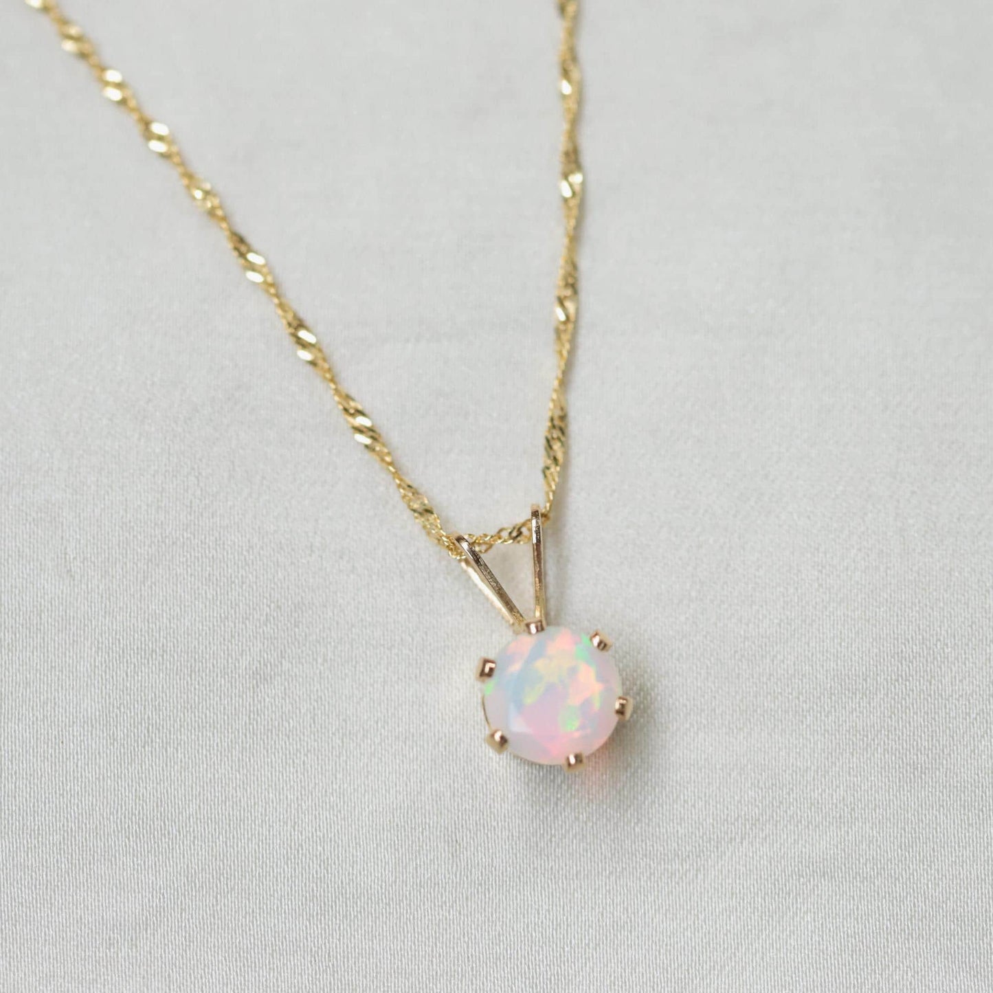 Ethiopian Opal Pendant Necklace – 14K
