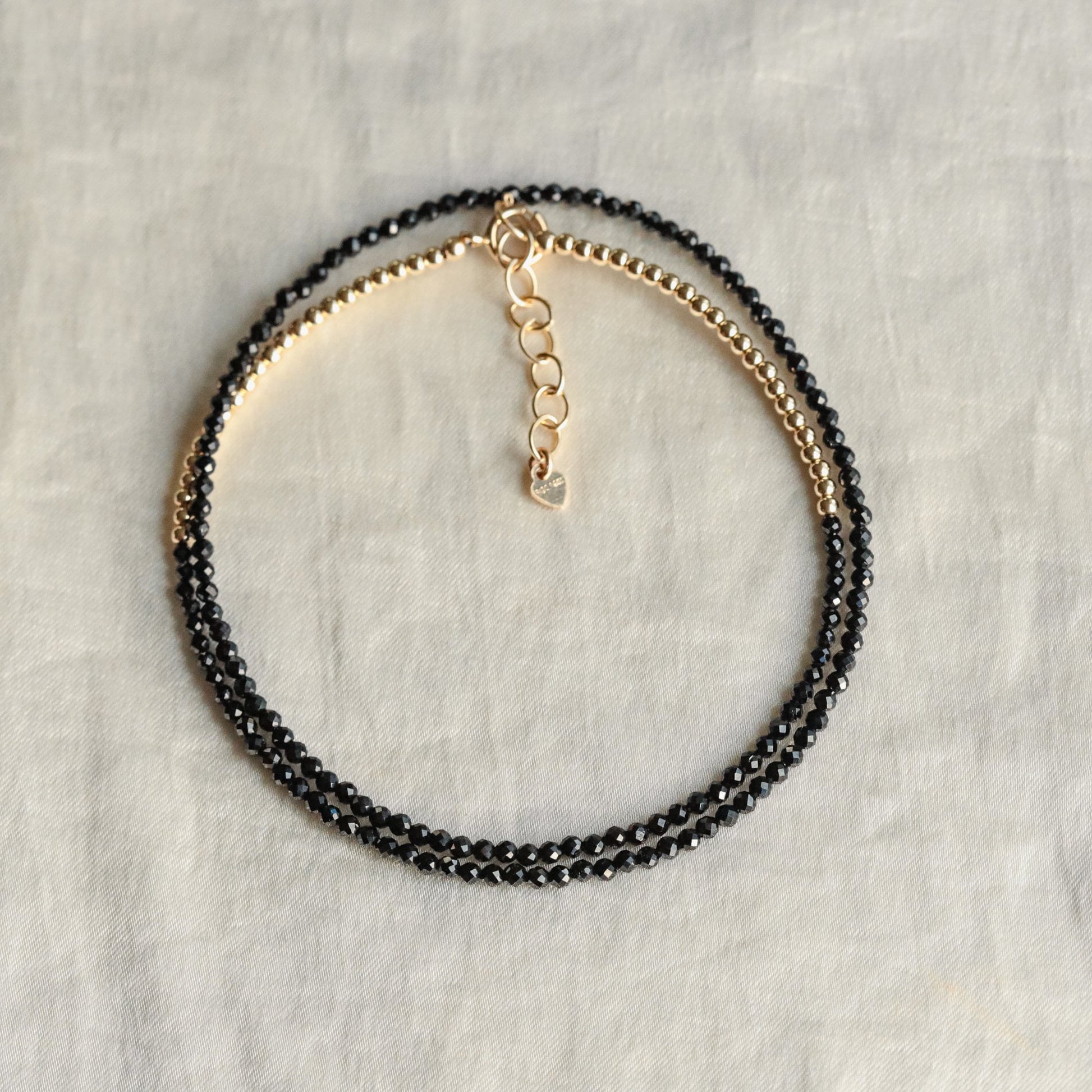 Black spinel choker