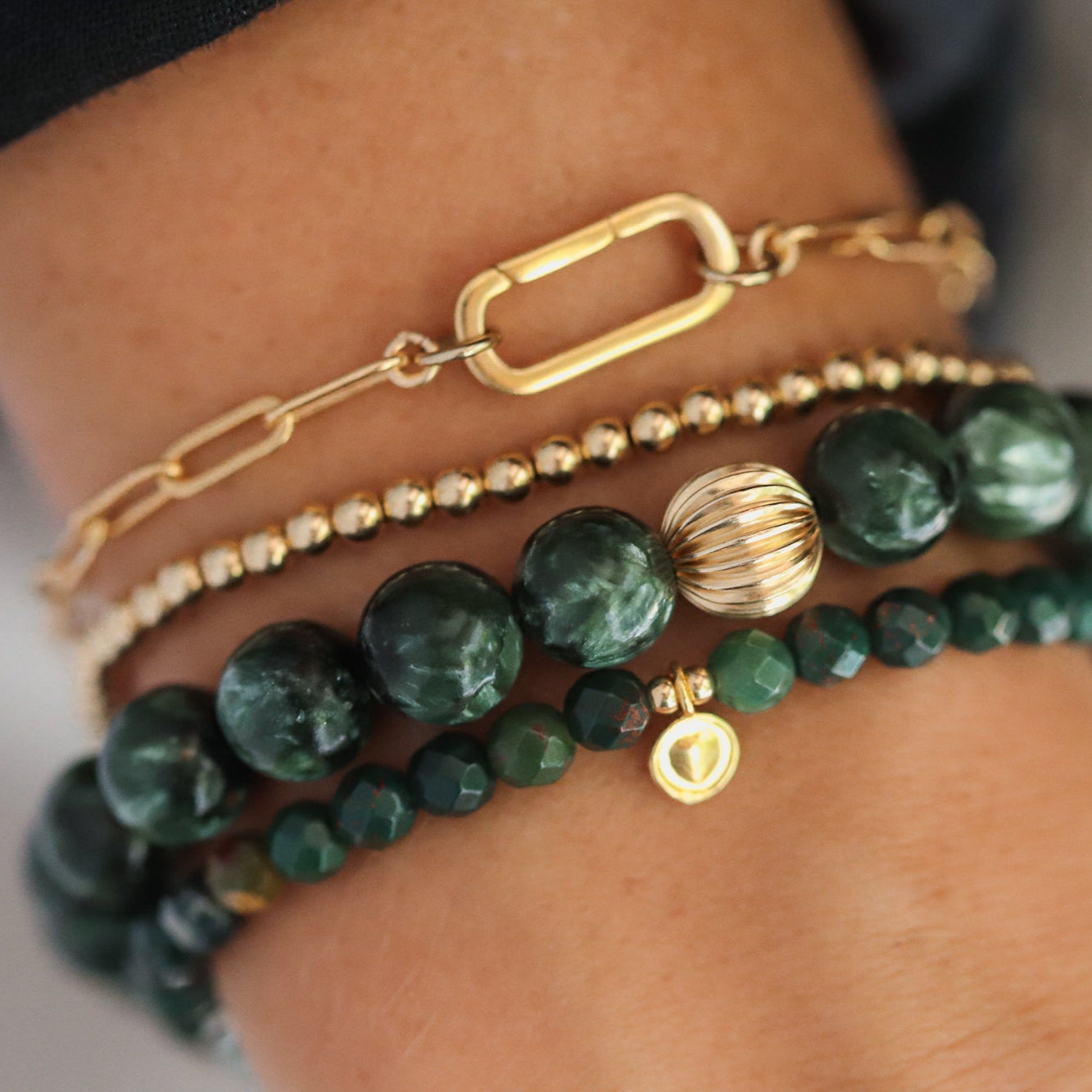 Faceted bloodstone with heart