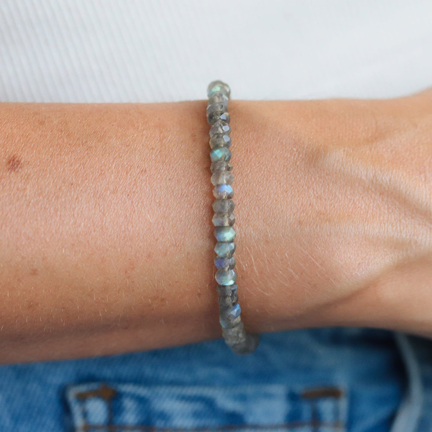 Flashyy Labradorite Bracelet, Beaded Labradorite bracelet | Labradorite stacking bracelet, Delicate tiny beaded labradorite bracelet