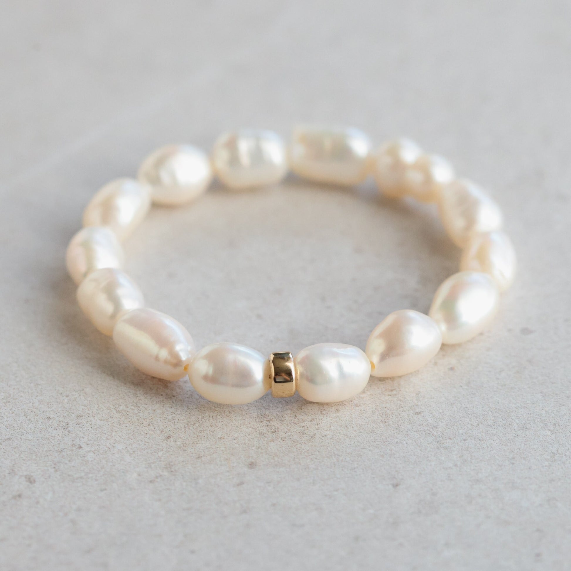 Chunky Freshwater Pearl bracelet | Pearl stretch bracelet | fun freshwater pearl bracelet | gold freshwater pearl bracelet | large pearls W