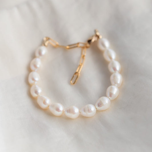 Freshwater Pearl bracelet gold filled June birthstone jewelry Bridesmaid gift for her Pearl jewelry Wedding jewelry for brides June #0148