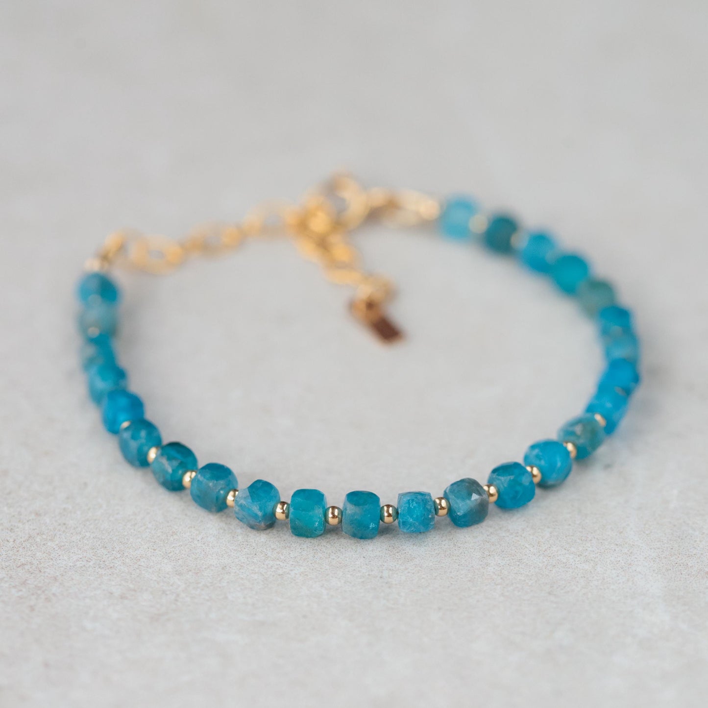 Apatite cube bracelet | blue apatite bracelet, apatite bracelet blue apatite beaded bracelet | gold apatite bracelet | gold apatite