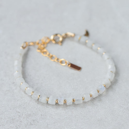 Rainbow moonstone | High flash moonstone | Dainty Moonstone Bracelet | Gold Moonstone bracelet | June birthstone | cube moonstone