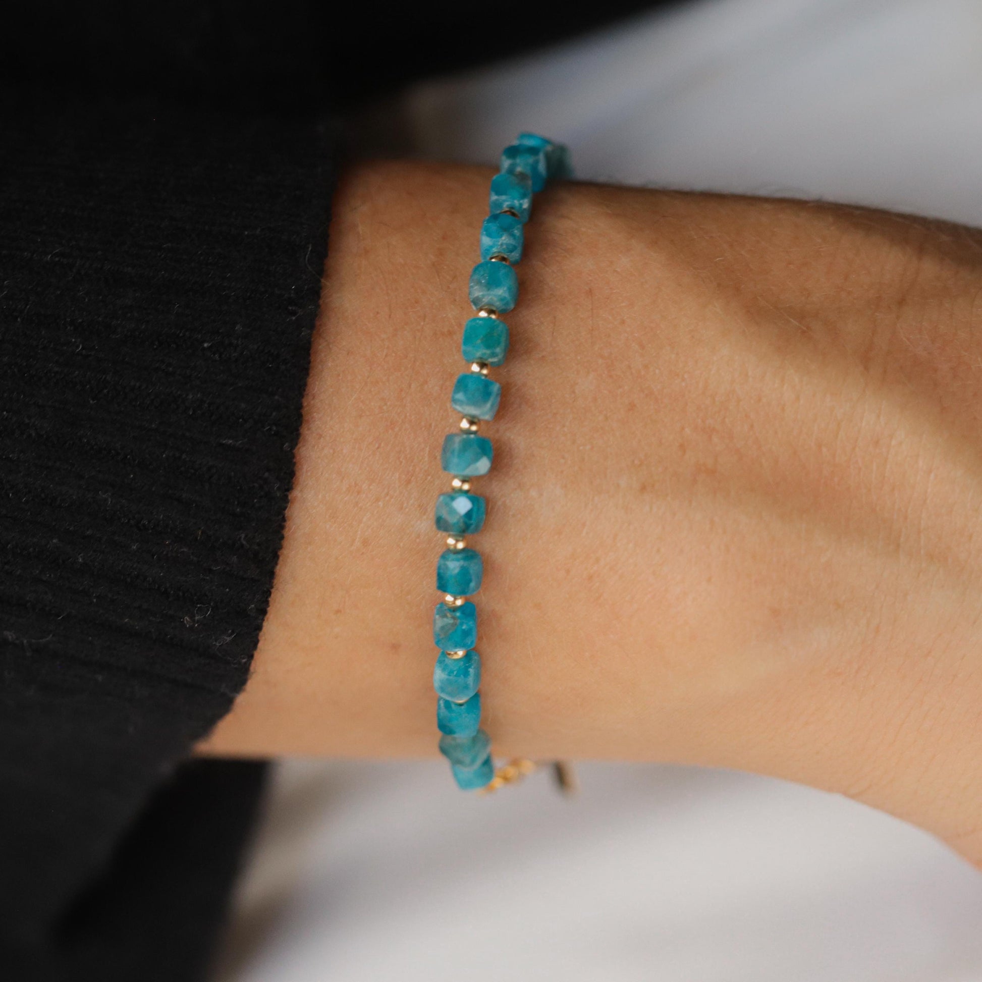 Apatite cube bracelet | blue apatite bracelet, apatite bracelet blue apatite beaded bracelet | gold apatite bracelet | gold apatite