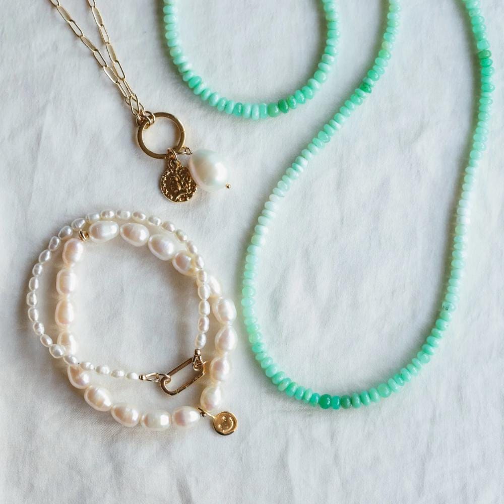 14K SOLID GOLD Pearl bracelet | pearl carabiner bracelet | June birthstone jewelry Bridesmaid gift for her Pearl jewelry Wedding jewelry