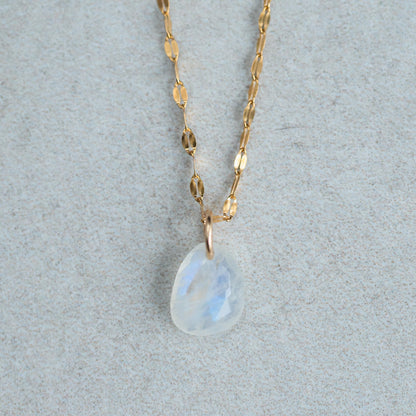 Rainbow moonstone pendant Necklace, Rainbow moonstone necklace, Genuine Rainbow moonstone Jewelry, flashy Rainbow moonstone necklace