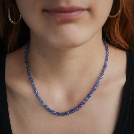Tanzanite oval necklace - 14K