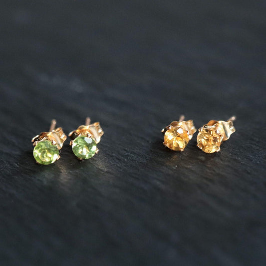 Peridot studs - 14K