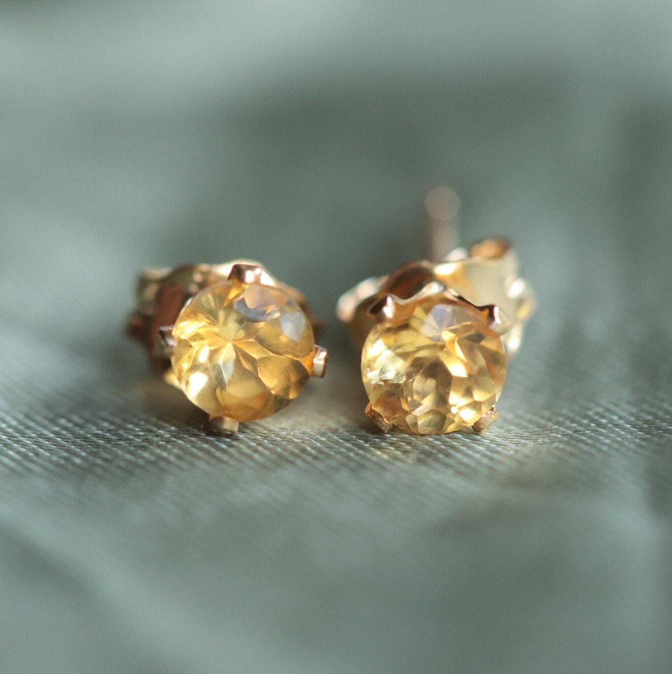 Citrine studs - 14K