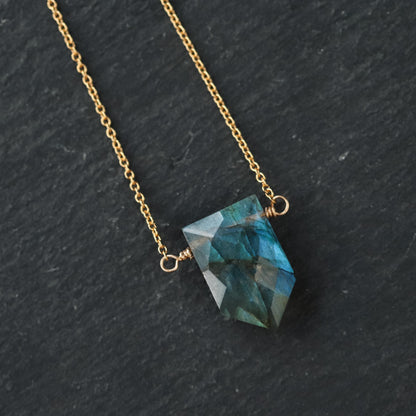 Labradorite pendant Necklace, Labradorite necklace, [ENLM2004] Genuine Labradorite Jewelry, flashy Labradorite necklace