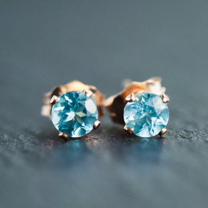 Apatite stud earrings - 14K