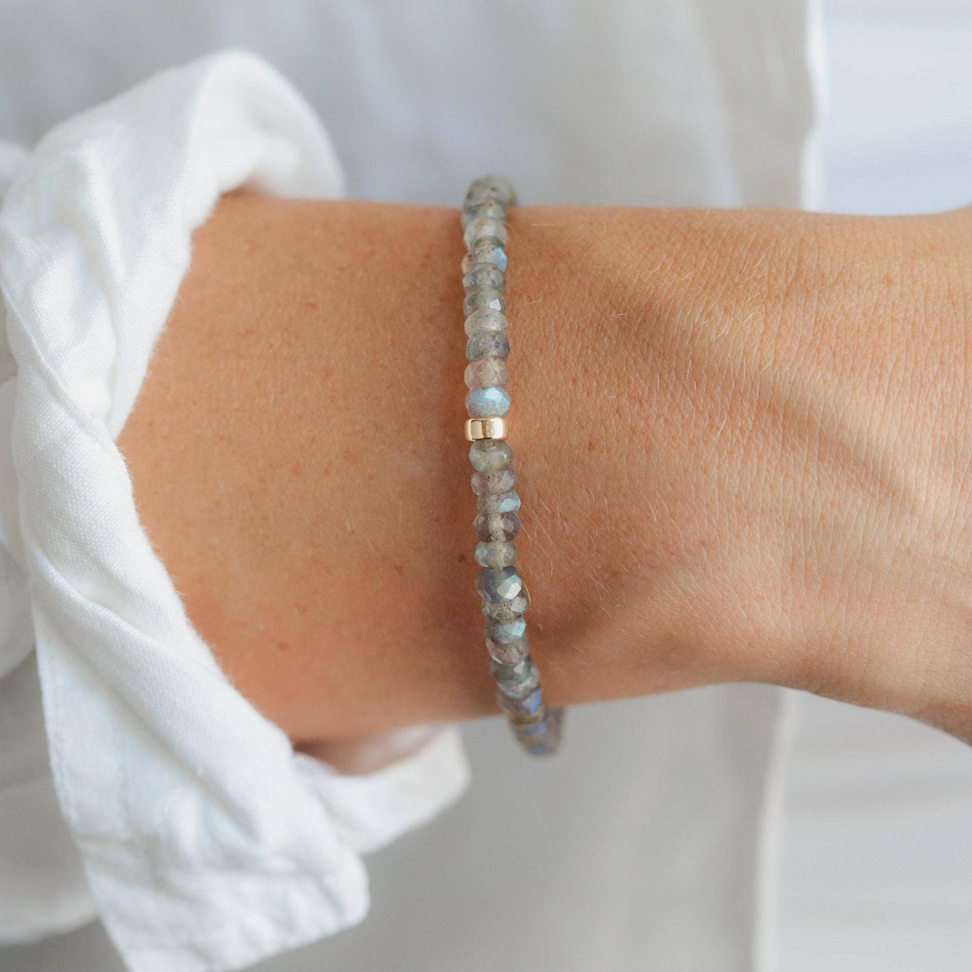 Flashy Labradorite Bracelet - 14K
