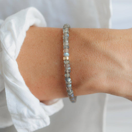 Flashy Labradorite Bracelet - 14K