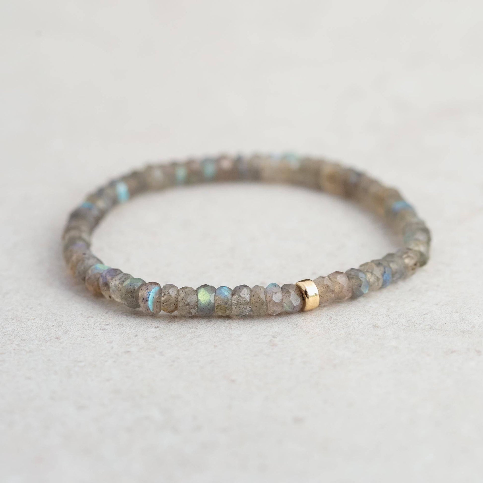Flashy Labradorite Bracelet - 14K