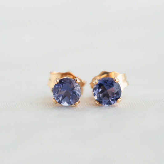 Iolite stud earrings - 14K