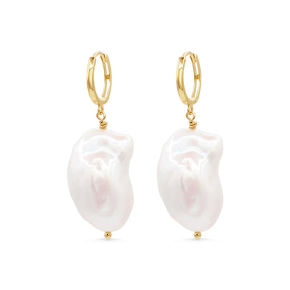 Baroque pearl hoops - 14K
