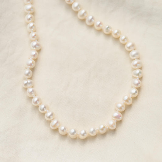 14K GOLD Knotted Pearl necklace | Pearl necklace 14K gold | Boho freshwater pearl necklace | pearl necklace gold
