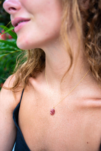 14K GOLD Strawberry Quartz Pendant, Heart Chakra Crystal Necklace, 14K Solid Gold, Love Stone Jewelry