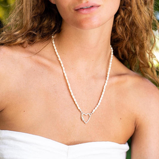 Carabiner Freshwater Pearl necklace | Pearl necklace beaded | Rice pearl necklace | pearl choker necklace | freshwater pearl necklace | June
