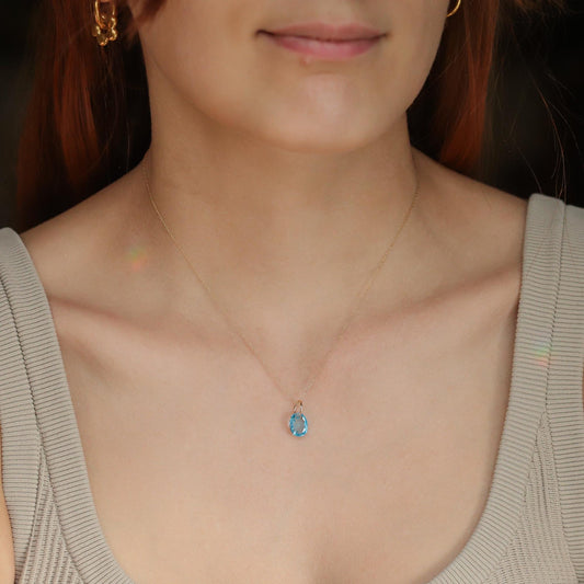 14K gold Swiss blue topaz pendant Necklace, Sky blue topaz necklace, Sky blue topaz quartz jewelry, 14K gold Sky blue topaz, Sky blue topaz