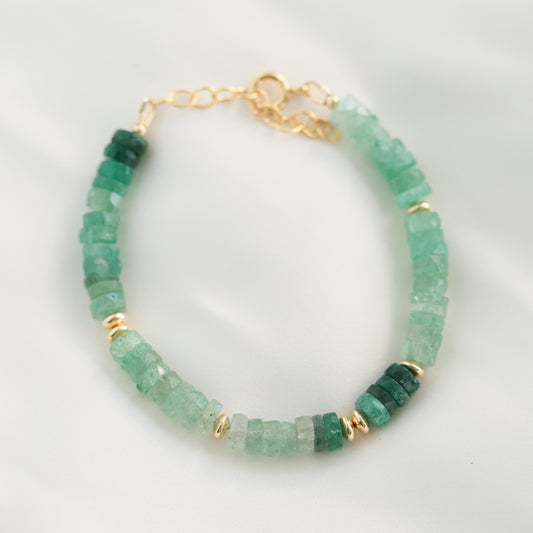 Green Strawberry Quartz Bracelet – Heart Energy & Gentle Strength
