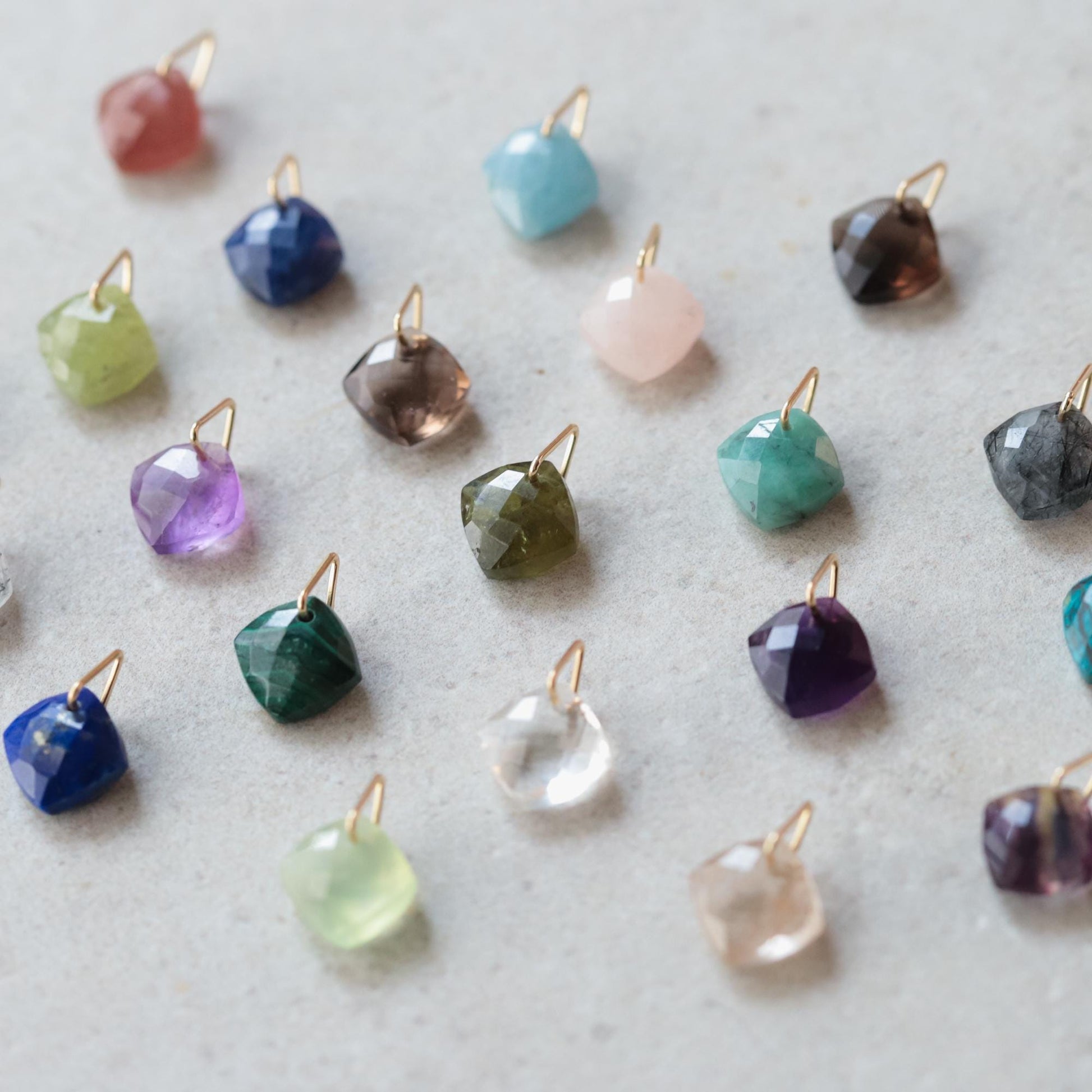 Clear Quartz Crystal Pendant, Genuine Faceted Quartz Necklace, Gold Filled Necklace, Minimal Healing Crystal Jewelry