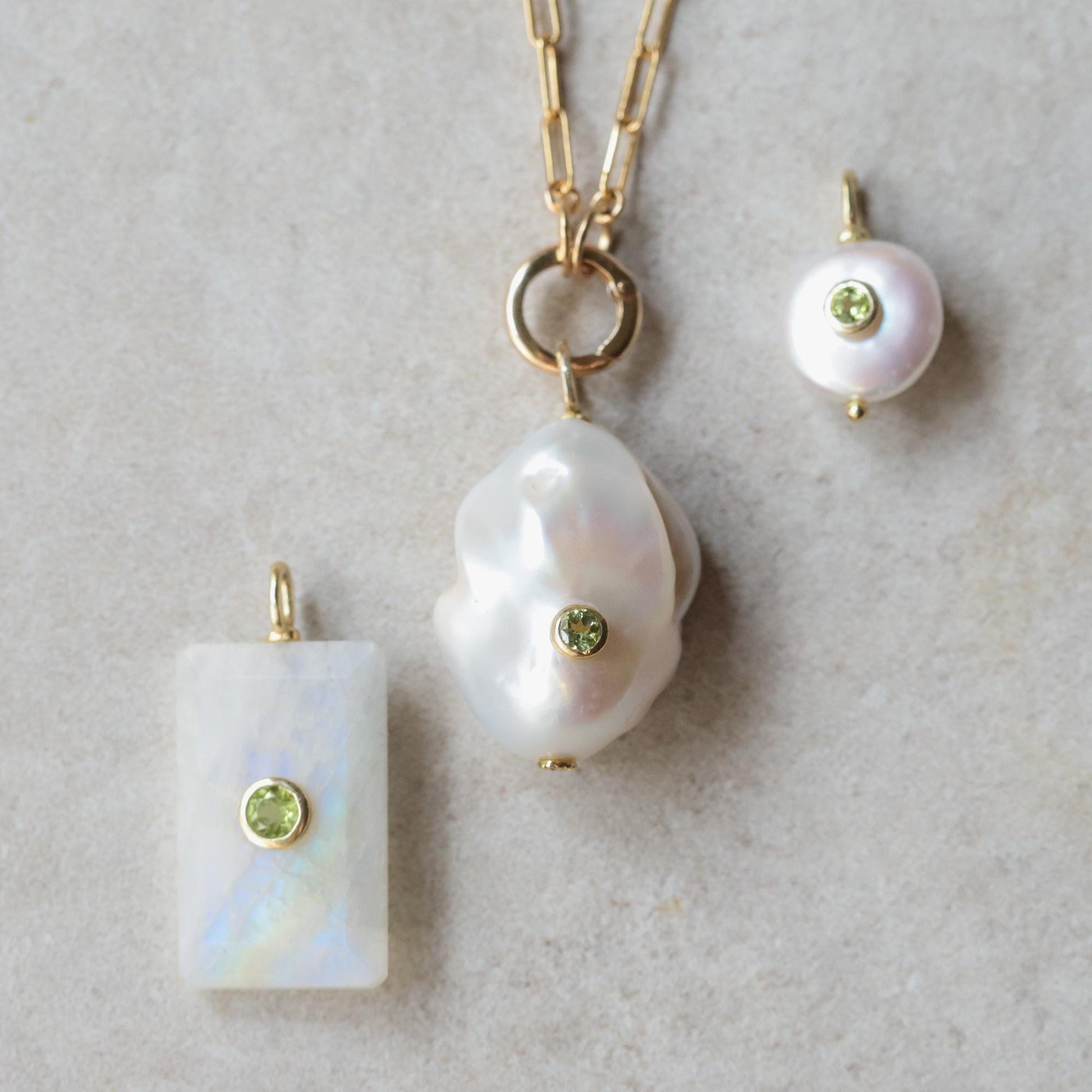 Pearl Necklace with Peridot
