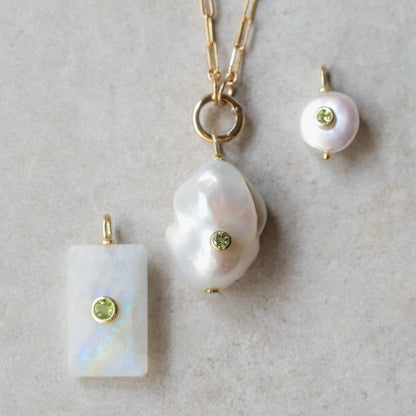 Pearl Necklace with Peridot