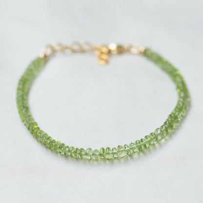 Smooth peridot rondel bracelet