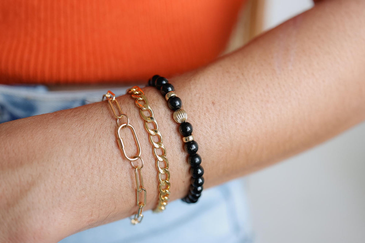 Earthly Abundance Jewelry Essential Link Paperclip Bracelet featuring sleek, interconnected paperclip-style links in a modern design.