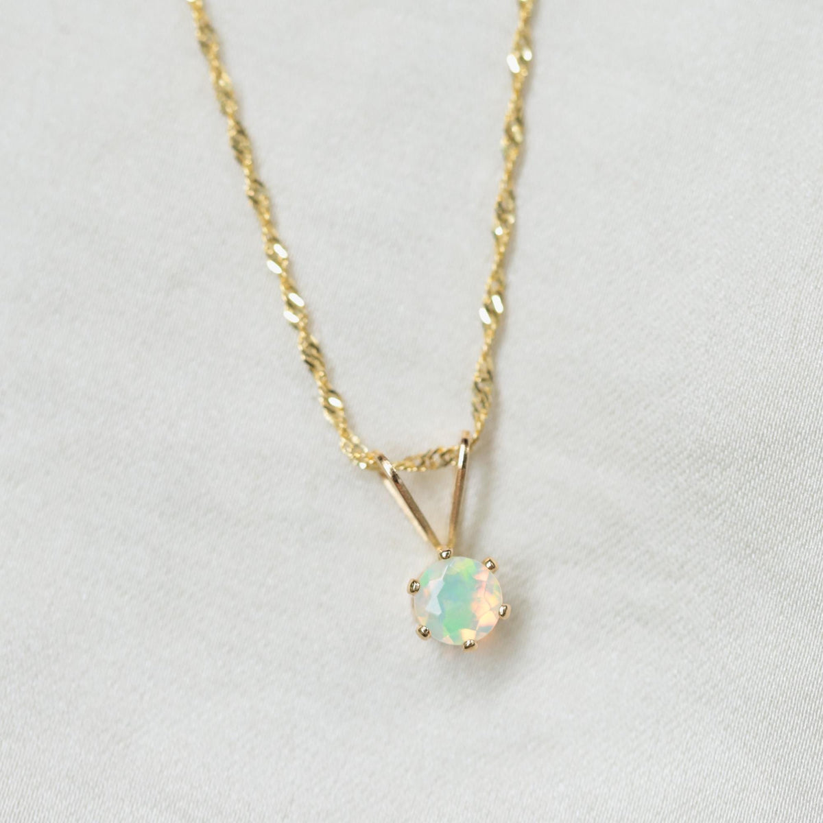 Ethiopian Opal 4mm & Solid Gold Singapore Chain Necklace