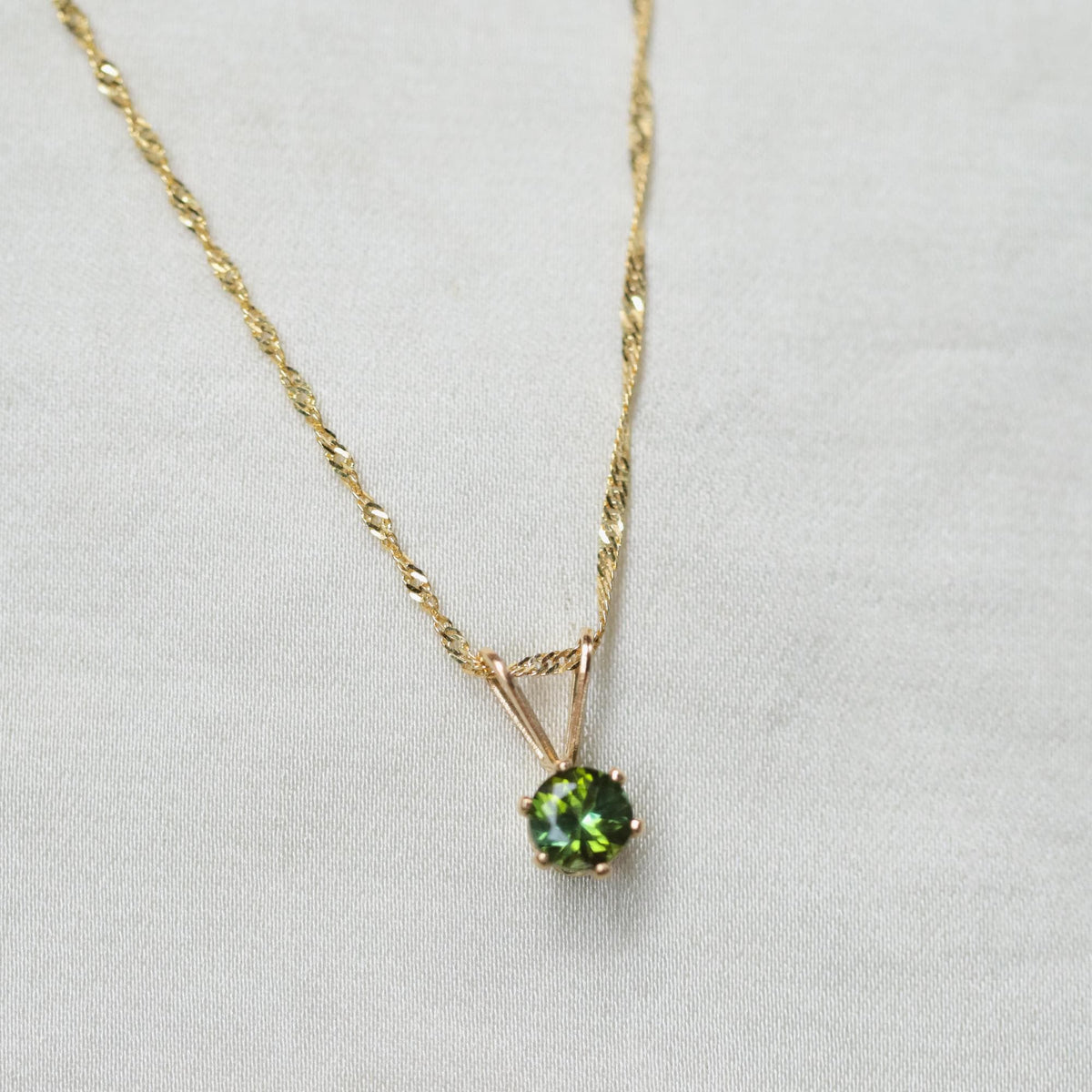 Green Tourmaline 4mm & Solid Gold Singapore Chain Necklace