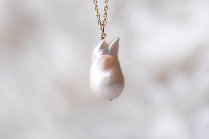 Baroque Pearl necklace