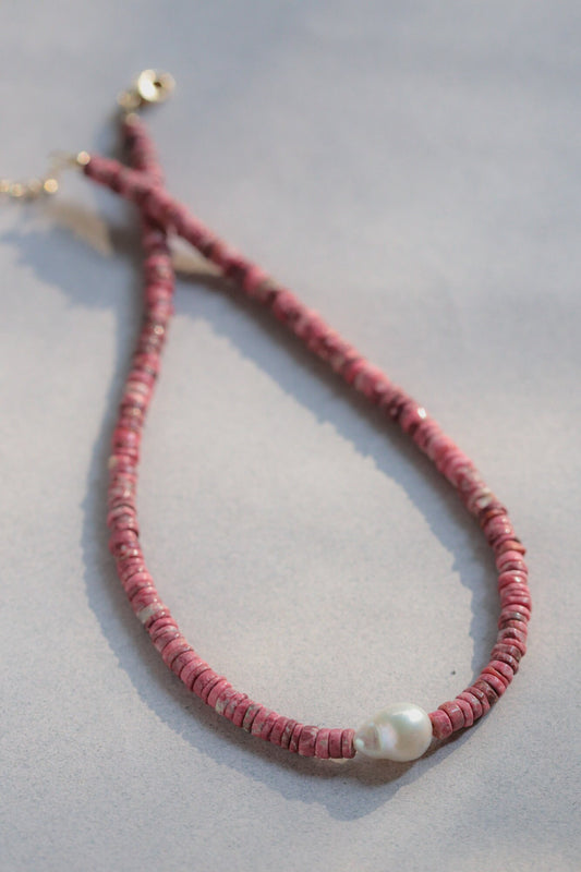 Thulite pearl choker